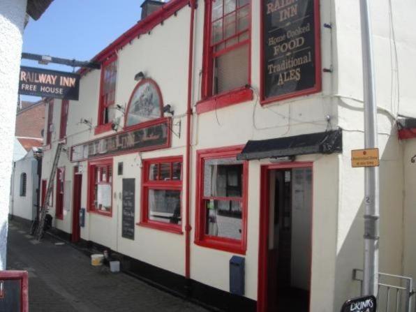 The Railway Inn 道利什 外观 照片